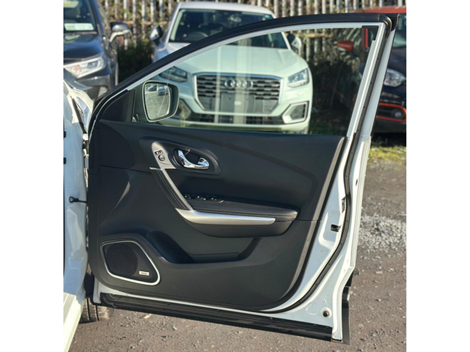 2017 Renault Kadjar 1.2L Petrol Automatic Bose Sound system (6822) €15,995