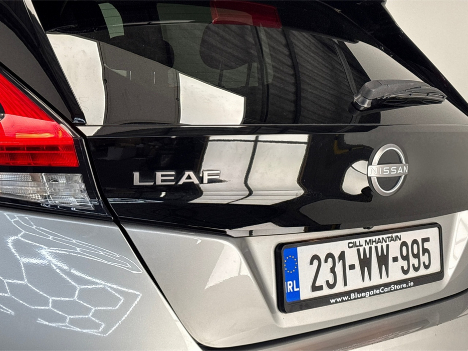 2023 Nissan Leaf PREMIUM 40KW**HEATED FRONT SEATS**HEATED MULTIFUNCTIONAL STEERING WHEEL**SEMI DIGITAL DASH**TOUCHSCREEN BLUETOOTH MEDIA**NAVIGATION**REVERSE CAMERA**PARKING SENSORS**ECO MODE**CRUISE CONTROL €17,995
