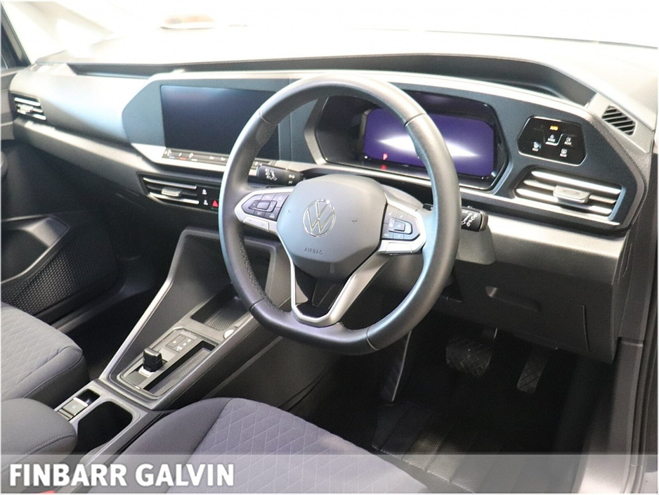 2025 Volkswagen Caddy Maxi Life - image 5