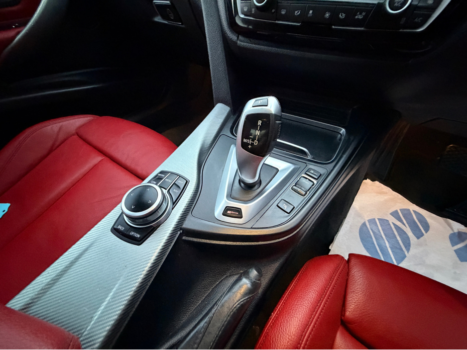 2018 BMW 3 Series 330e M SPORT F30 252HP AUTO Sunroof & Red Leather €20,995