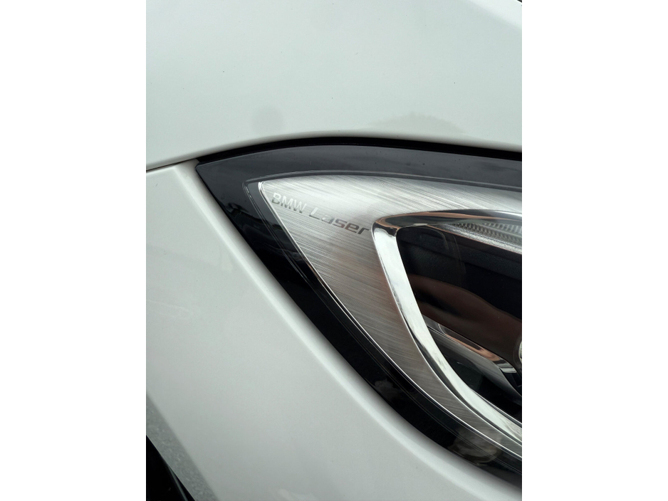 2019 BMW 3 Series - image 16