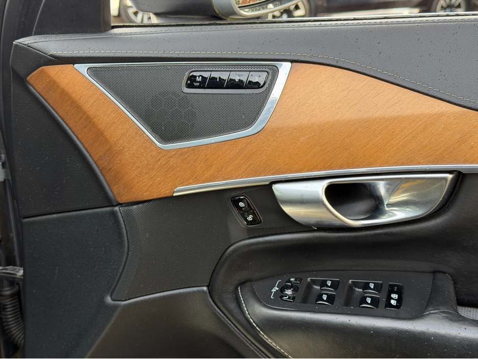 2018 Volvo XC90 - image 22