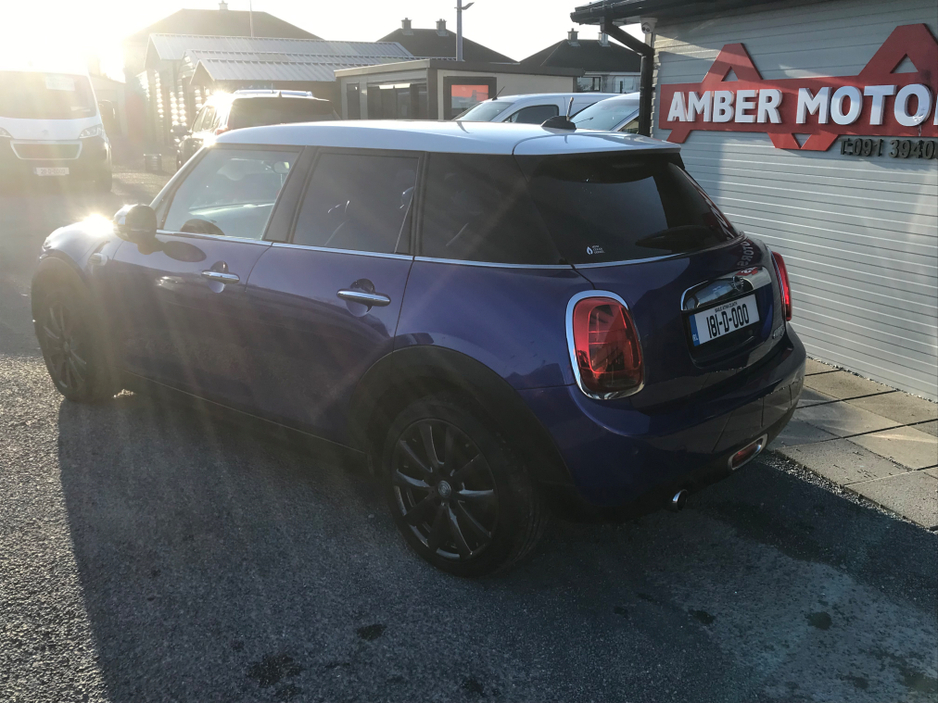 2018 MINI Cooper - image 16