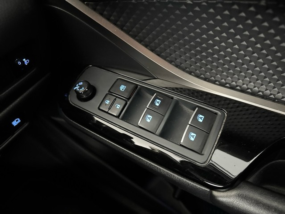 2019 Toyota C-HR - image 15