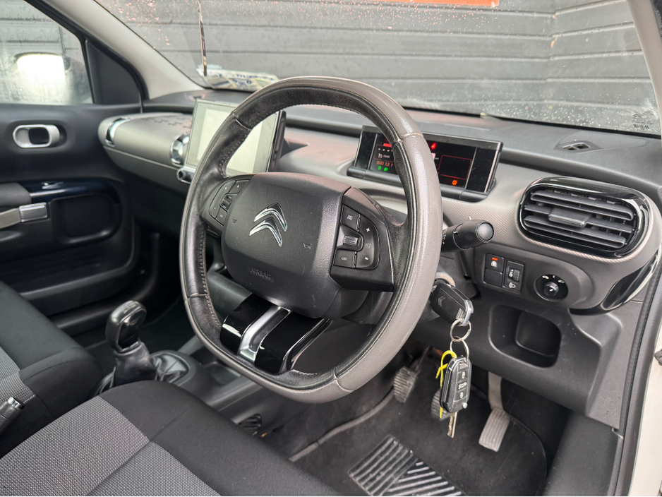 2015 Citroen C4 Cactus 1.2 PURETECH FEEL 5DR €6,995