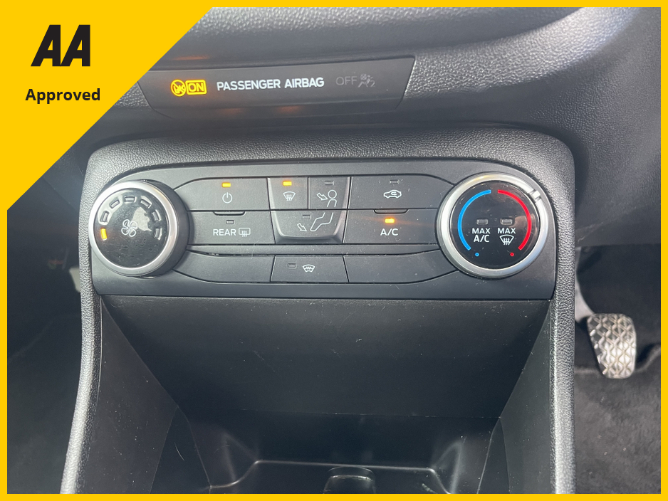 2019 Ford Fiesta - image 4