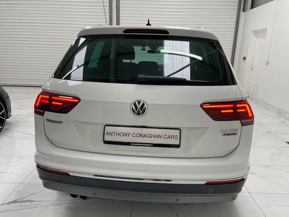 2019 Volkswagen Tiguan - image 3