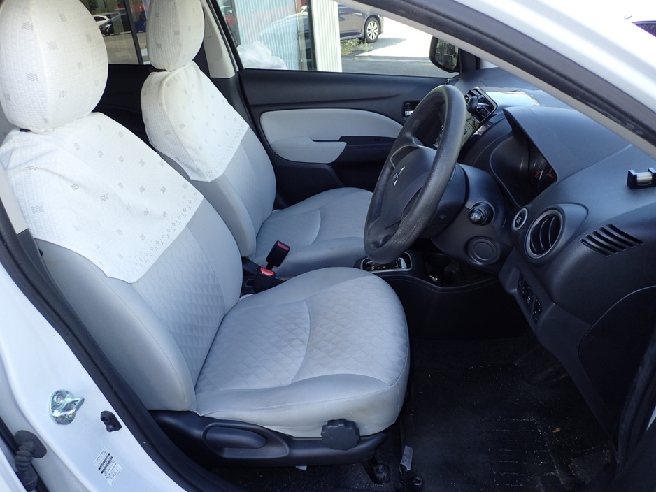 2020 Mitsubishi Mirage - image 5