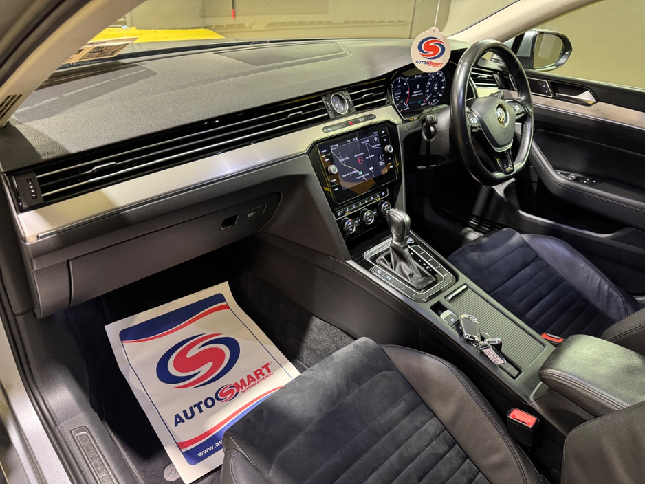 2019 Volkswagen Passat - image 15