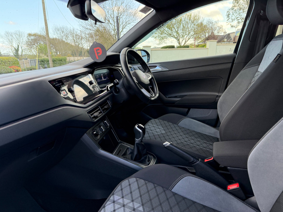 2024 Volkswagen Taigo - image 15