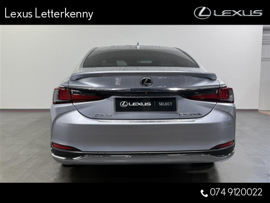 2025 Lexus ES 300 H ES300h Dynamic €60,995