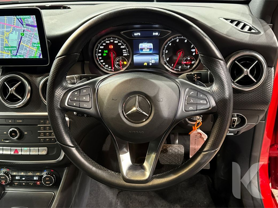 2018 Mercedes-Benz A Class A180 AMG STYLE - UPGRADED 18'' FACTORY ALLOYS - BLACK HALF LEATHER - PRIVACY GLASS - HEATED SEATS - REAR CAMERA €18,950