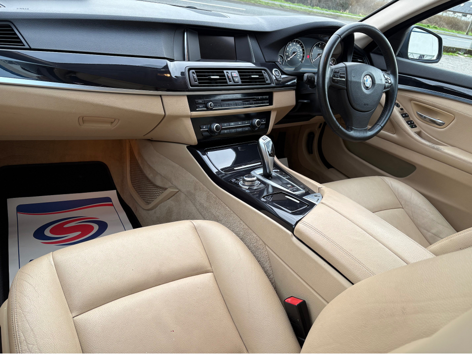 2014 BMW 5 Series - image 9
