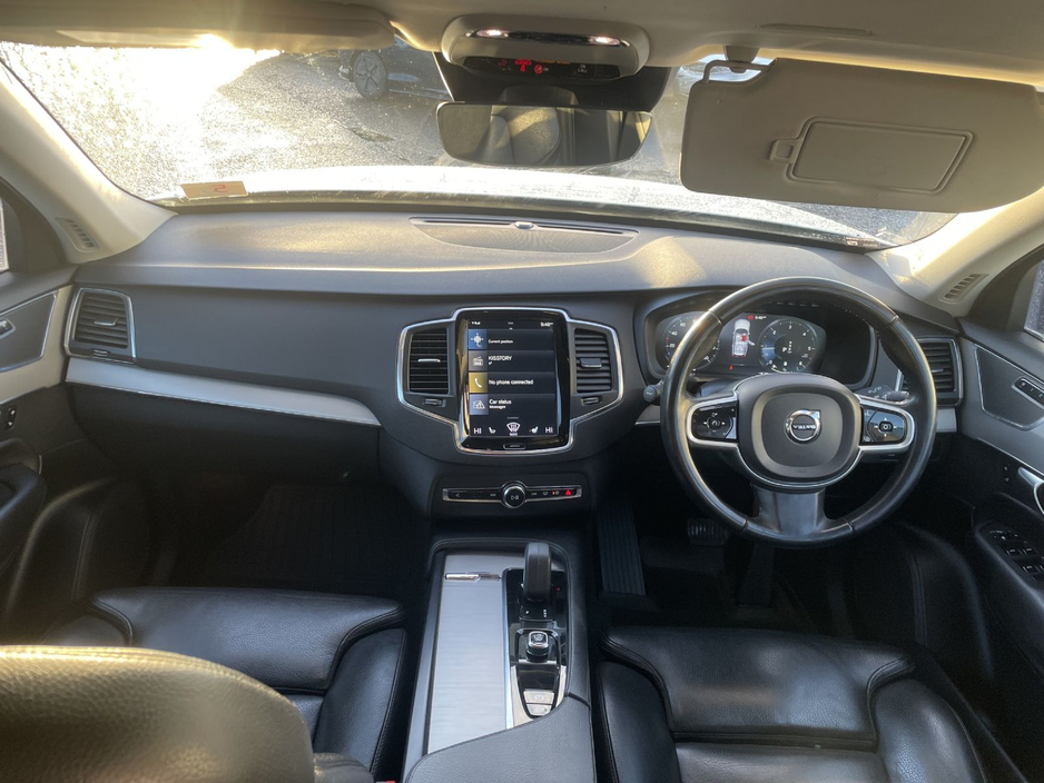 2021 Volvo XC90 Momentum