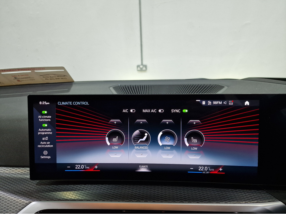 2023 BMW 3 Series 330E TOURING M SPORT (TECH PACK) AUTOMATIC **ONE OWNER / APPLE CARPLAY / CRUISE CONTROL / ELECTRIC BOOTLID / HEAD UP DISPLAY / HARMAN KARDON SOUND / REVERSE CAMERA / WIRELESS PHONE CHARGING** €39,900