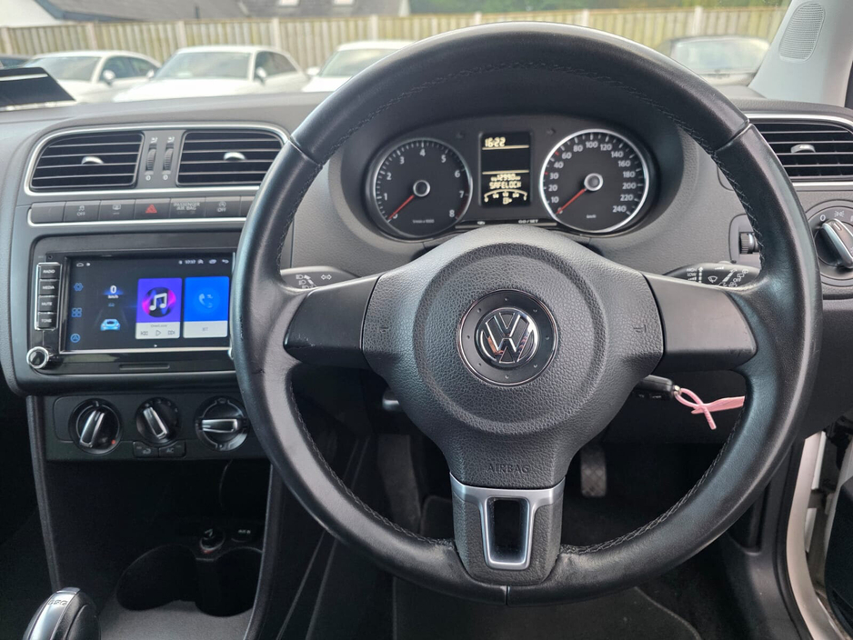 2013 Volkswagen Polo - image 18