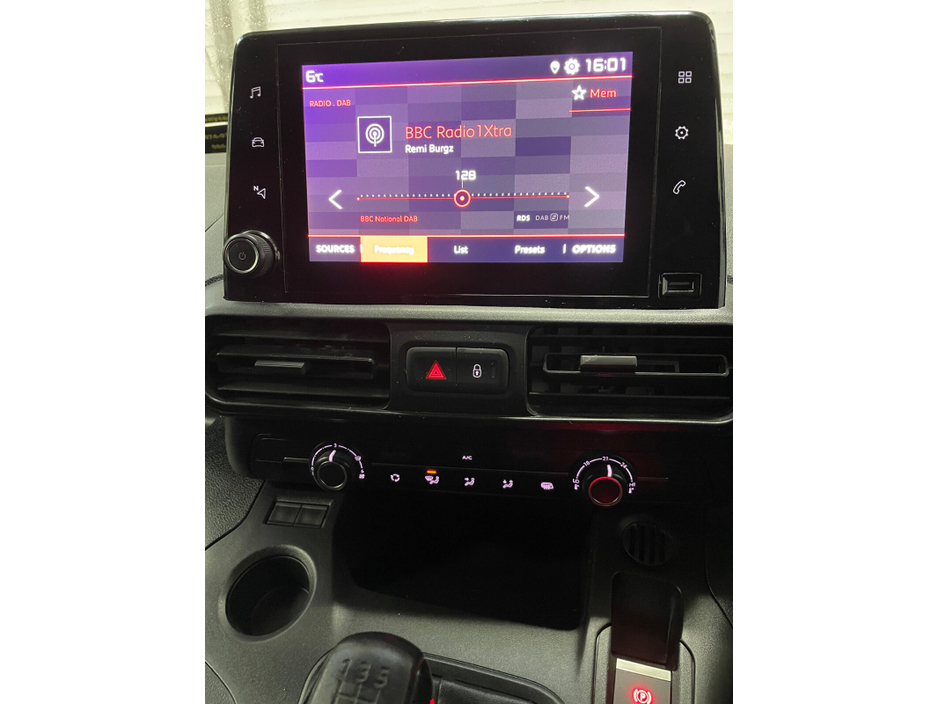 2020 Citroen Berlingo Touch BlueHDi 100 S&S 5MT M €10,995