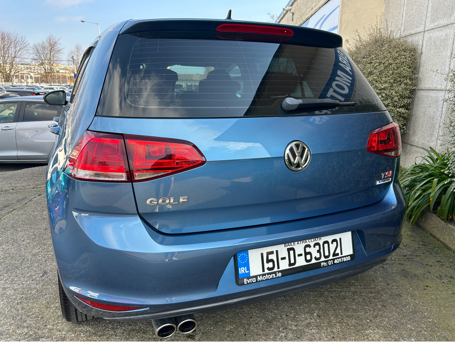 2015 Volkswagen Golf - image 18