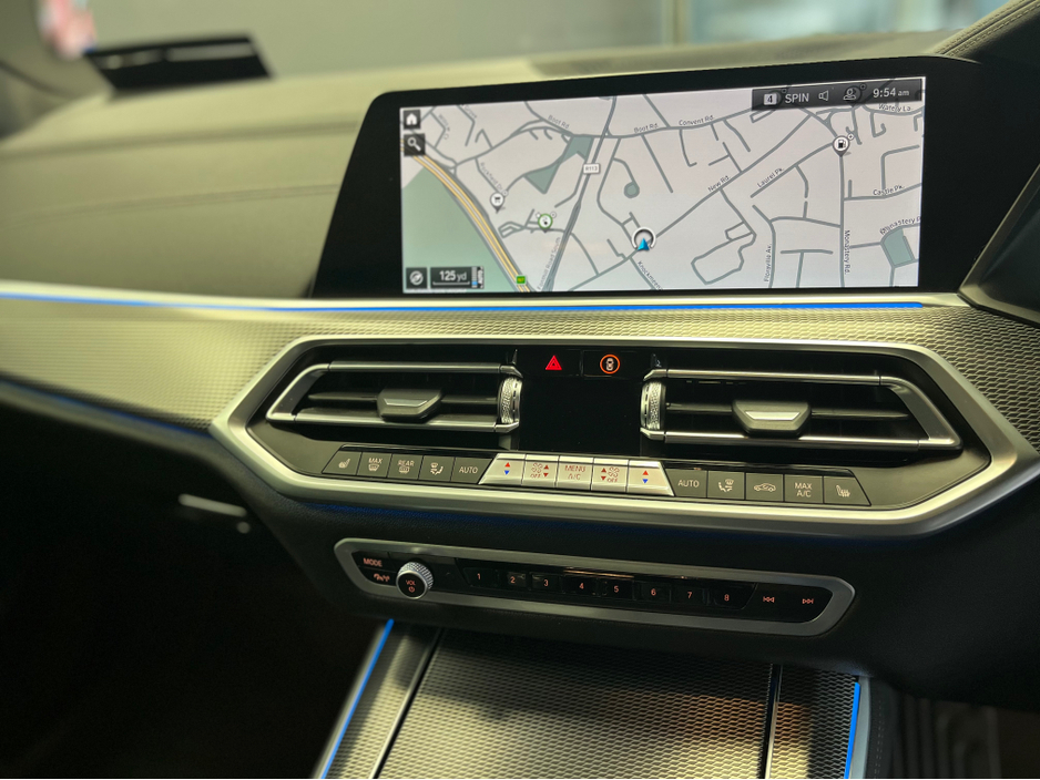 2022 BMW X5 - image 18