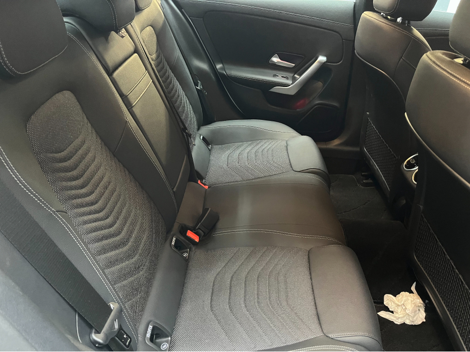 2024 Mercedes-Benz CLA Class 2024 MERCEDES-BENZ CLA200D 2.0 AUTOMATIC / CRUISE CONTROL / 360° PARKING CAMERA / ELECTRIC MEMORY & HEATED SEATS / PADDLE SHIFTERS / AMBIENT LIGHTS