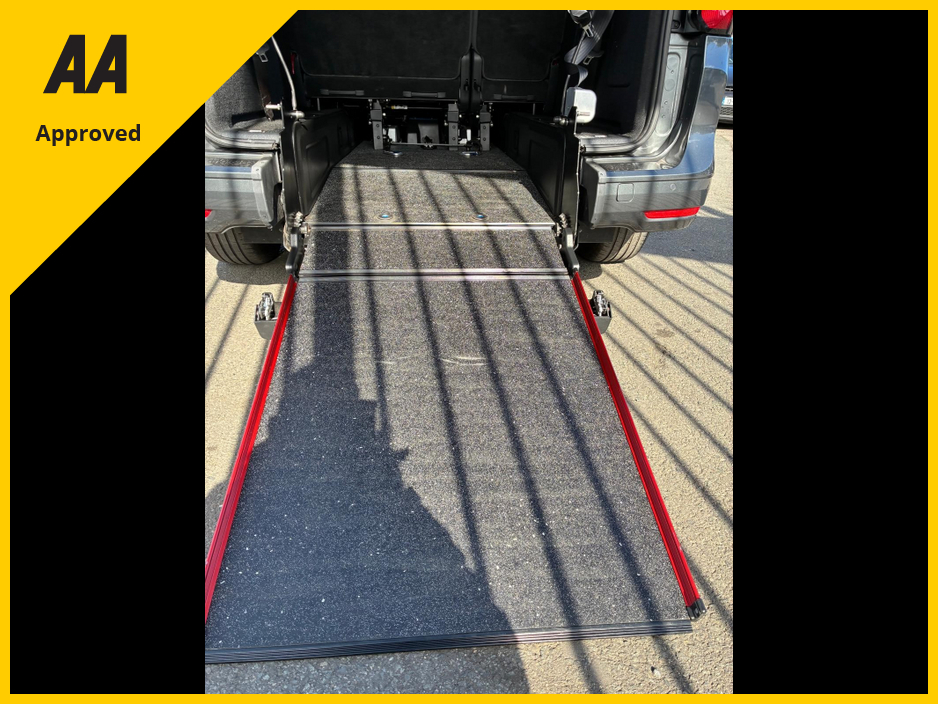 2024 Ford Tourneo Connect - image 13