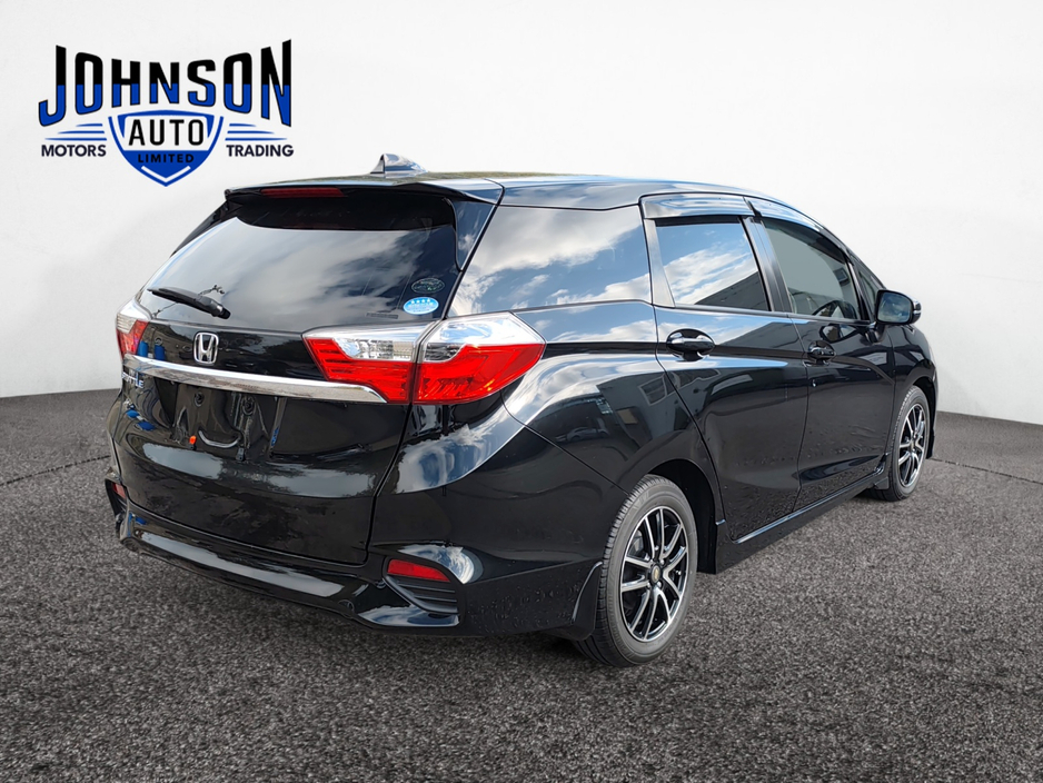 2018 Honda Shuttle - image 3