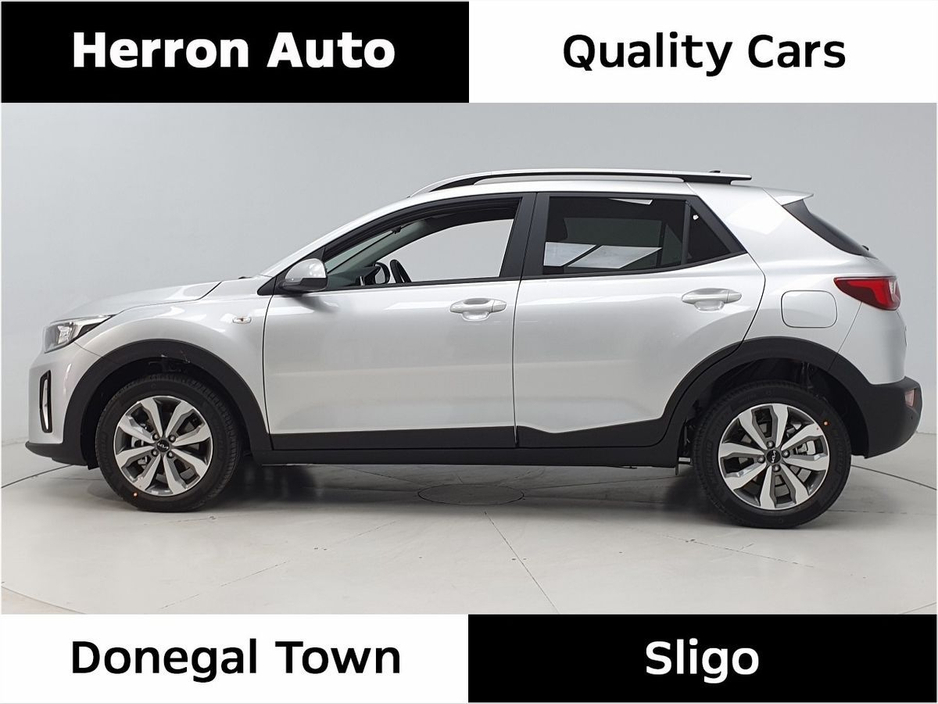 2024 Kia Stonic - image 2