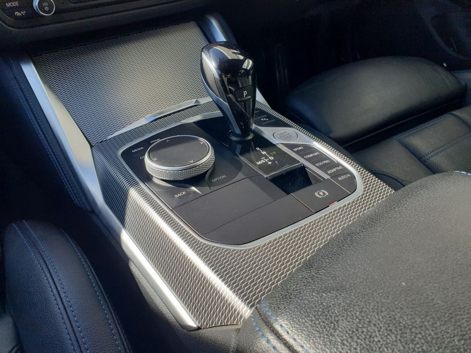 2022 BMW 4 Series - image 10