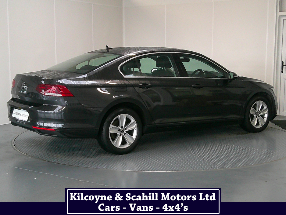 2021 Volkswagen Passat SE NAV TDI S-A DSG