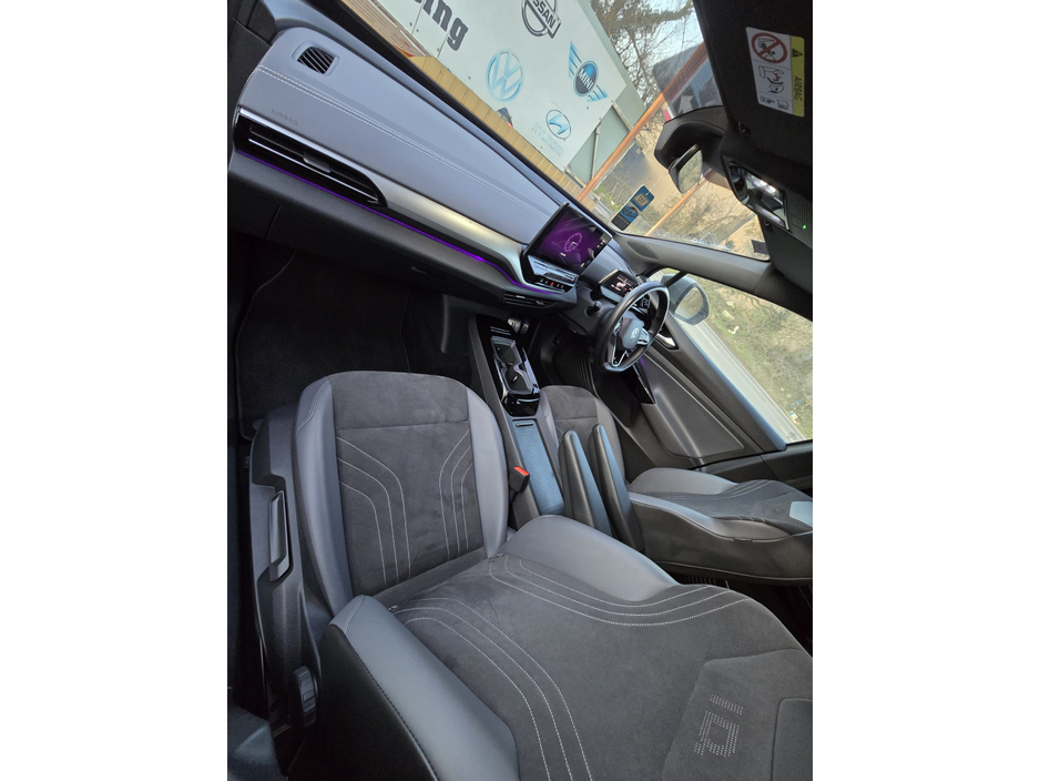 2023 Volkswagen ID.5 - image 21