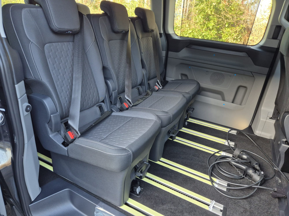 2026 Ford Tourneo Custom - image 23