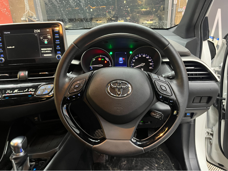 2020 Toyota C-HR €21950 2020 TOYOTA C-HR G 1.8 AUTOMATIC / REVERSE CAMERA / HEATED SEATS / CRUISE CONTROL €21,950