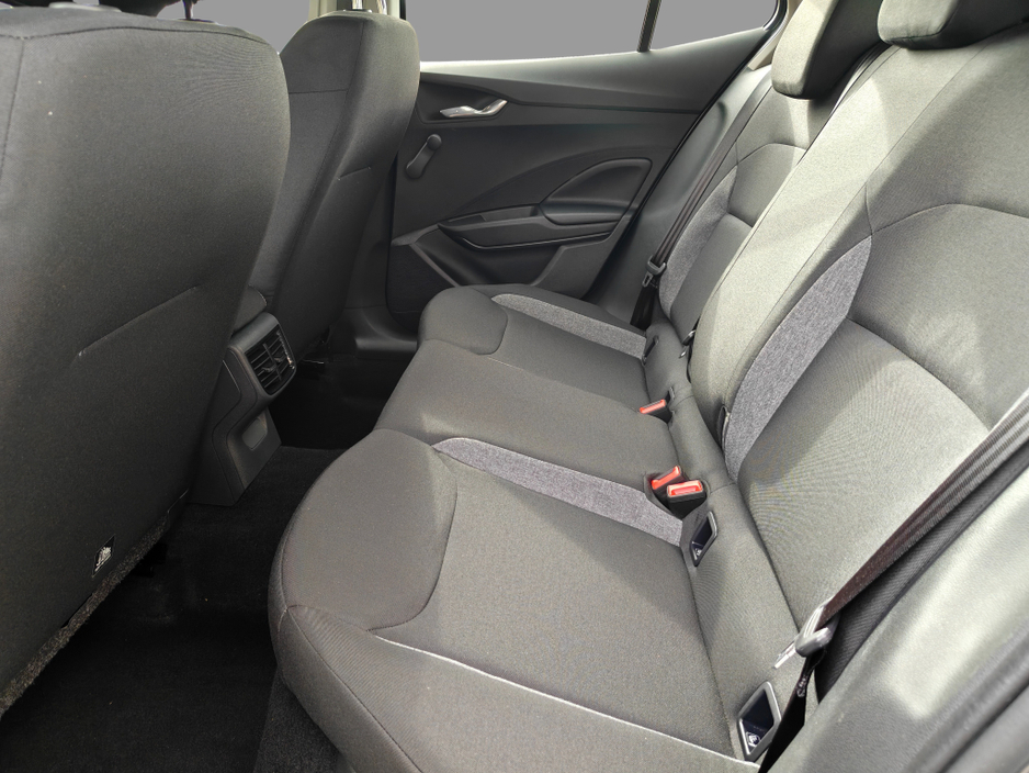 2026 Skoda Fabia ESSENCE 1.0MPI 80HP- TECH PACK,MULTI FUNC SW & 15'' BLACK HADAR ALLOYS €24,750