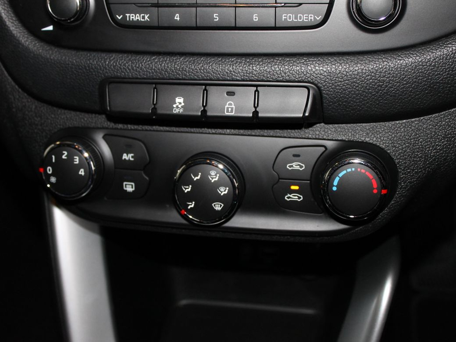 2016 Kia Ceed - image 18