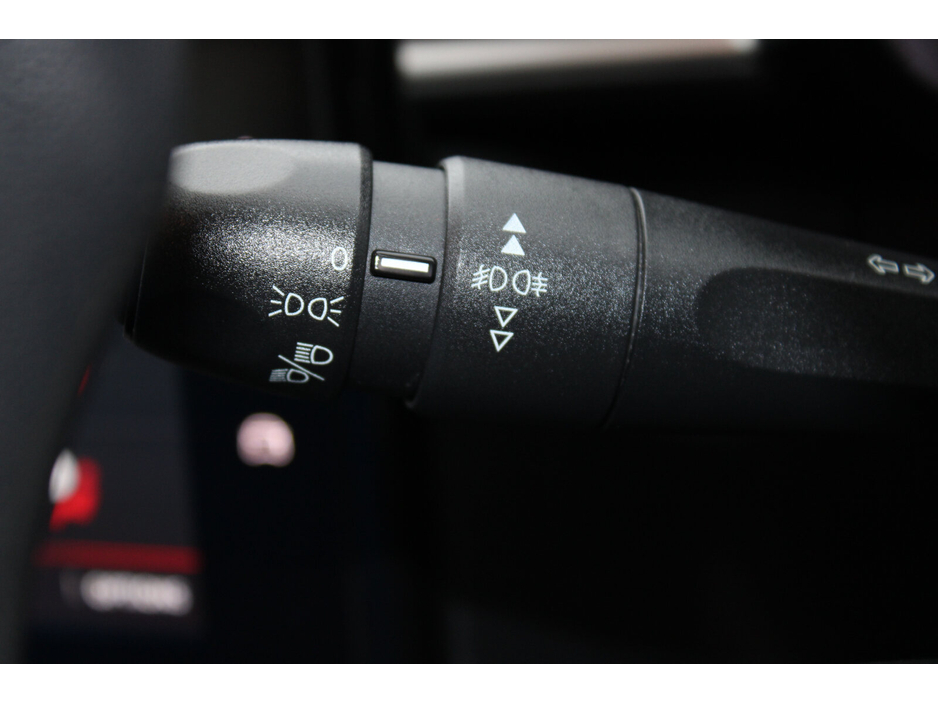 2017 Citroen C3 - image 18