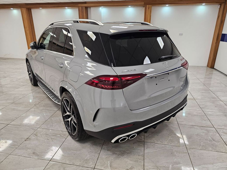 2025 Mercedes-Benz GLE Class - image 5