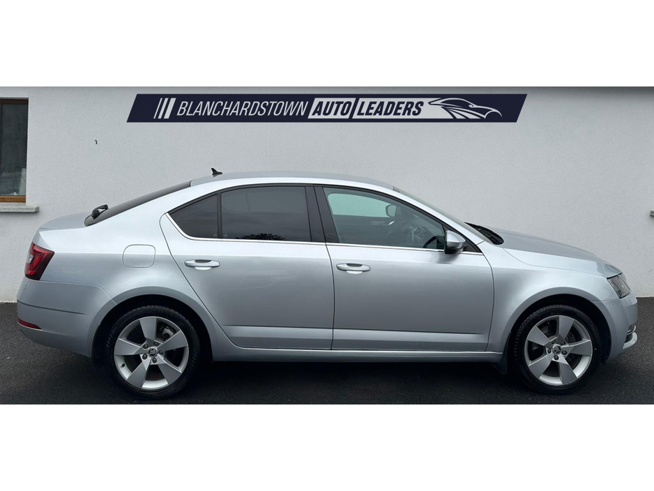 2017 Skoda Octavia - image 7