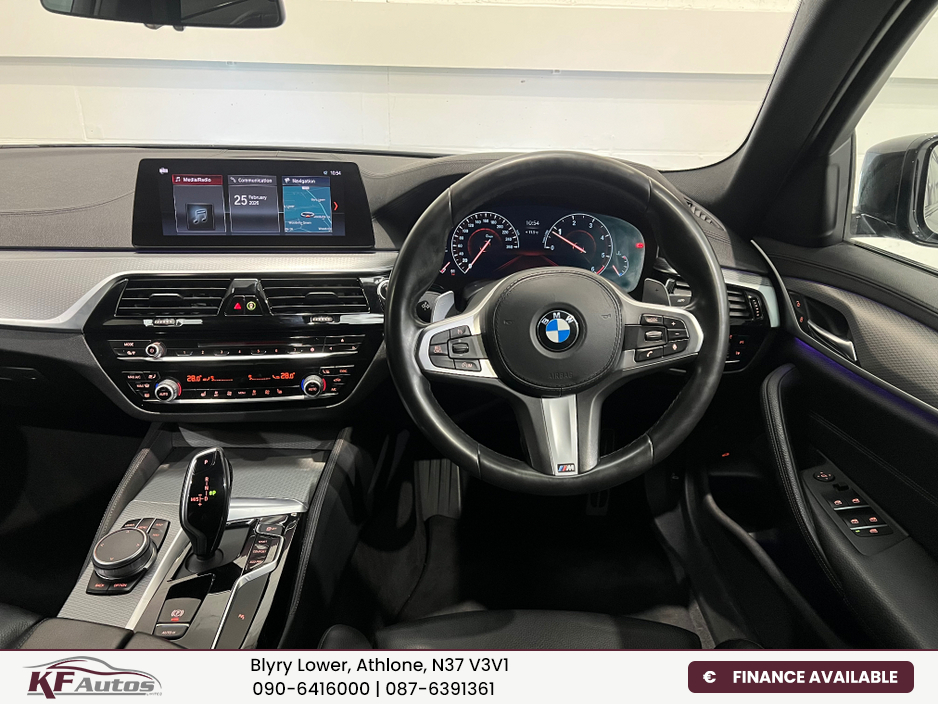 2019 BMW 5 Series - image 23