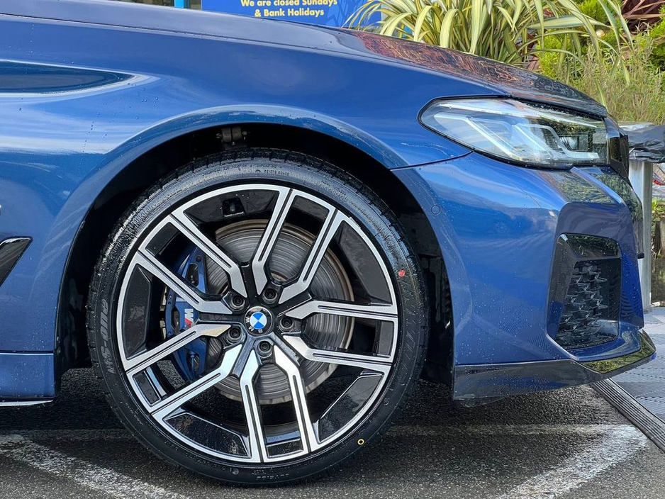 2021 BMW 5 Series 530e M-SPORT COMPETITION 2.0 // LCI MODEL * HUGE SPEC * // VERY LOW MILEAGE // NEW 20" ALLOYS €38,900