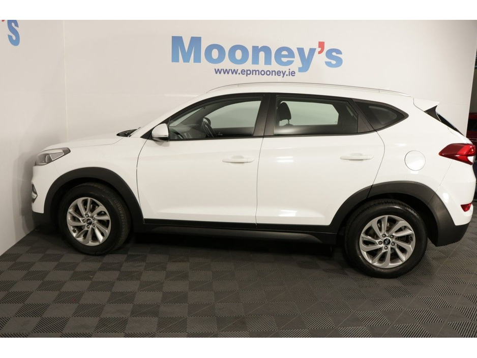 2016 Hyundai Tucson - image 3