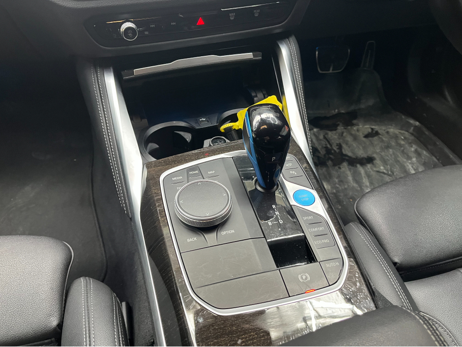 2022 BMW i4 - image 24