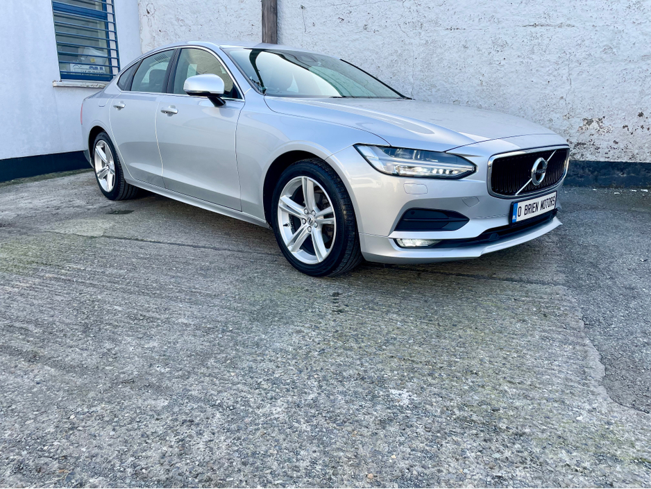 2020 Volvo S90 - image 2