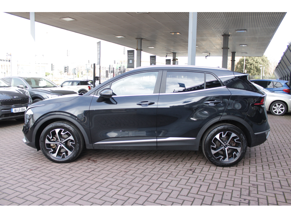 2023 Kia Sportage - image 7