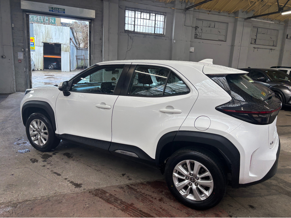2023 Toyota Yaris Cross xLUNA 4DR AUTO €114,279