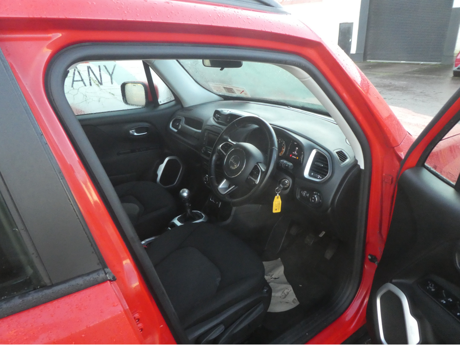 2015 Jeep Renegade 1.6 MJ 120HP LONGITUDE FWD E5+ €9,950