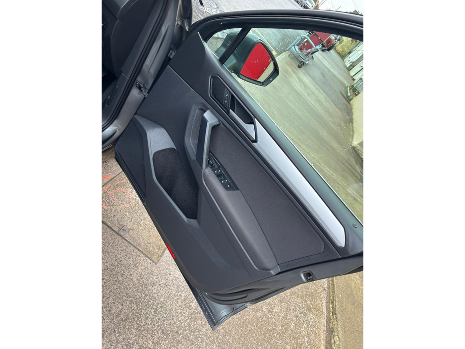 2020 Volkswagen Tiguan CL 2.0 TDI MANUAL 6SPEED FWD 150HP 5DR €26,000