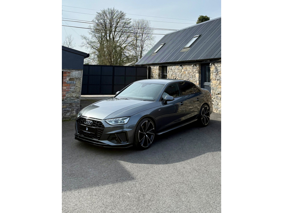 2021 Audi A4 - image 3