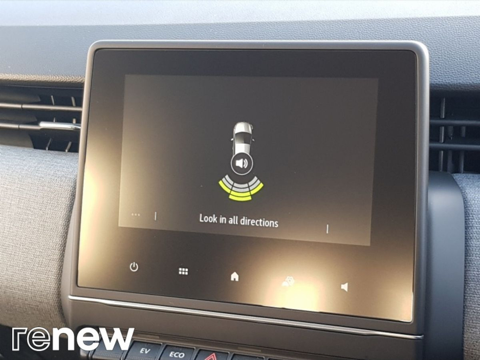 2026 Renault Clio - image 22