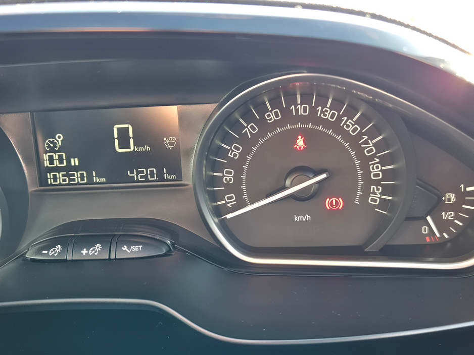 2019 Peugeot 208 - image 7