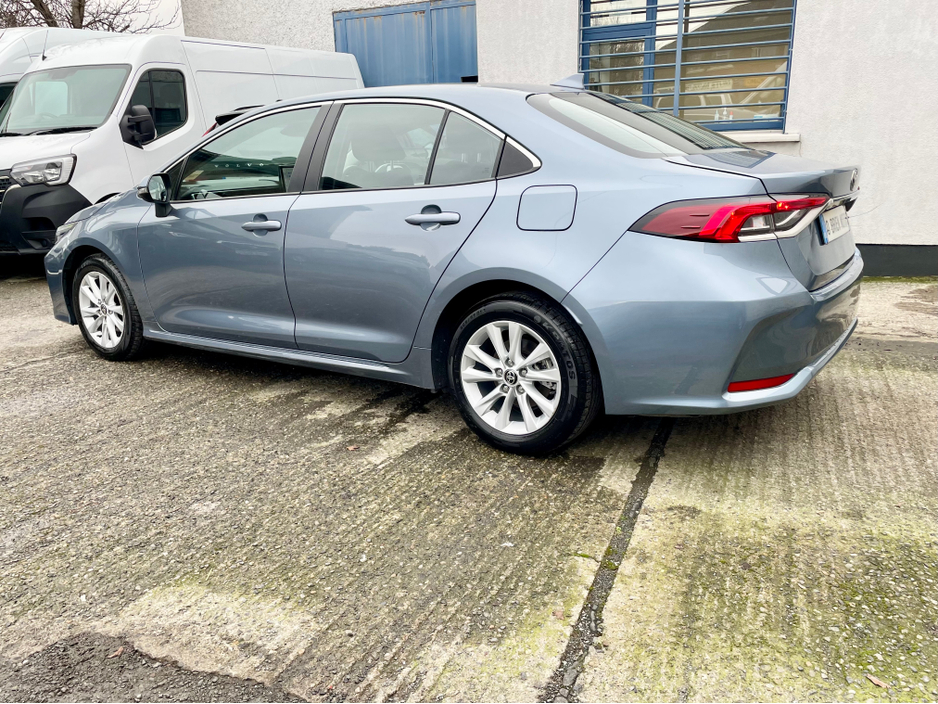 2023 Toyota Corolla - image 27